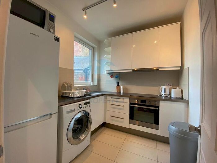 1 Bedroom Flat To Rent In Northfield Avenue, Northfield, W13