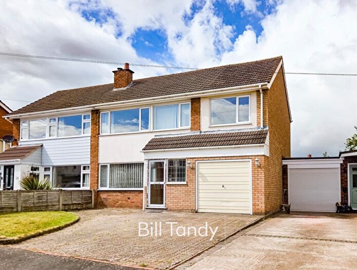 4 Bedroom Semi-Detached House For Sale In Micklehome Drive, Alrewas, Burton-on-Trent, DE13