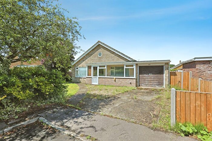 3 Bedroom Detached Bungalow For Sale In Churchill Close, Watton, Thetford, IP25