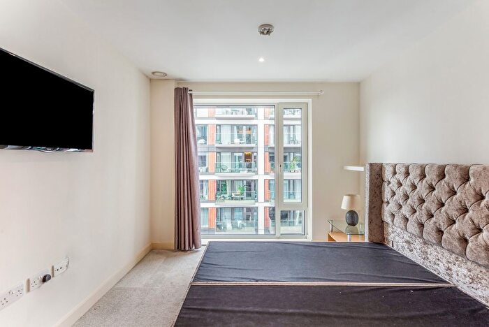 2 Bedroom Flat To Rent In Deveraux House, Woolwich Arsenal, SE18