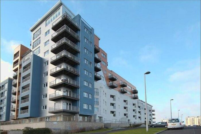 3 Bedroom Flat To Rent In , Heron Place, Edinburgh, EH5