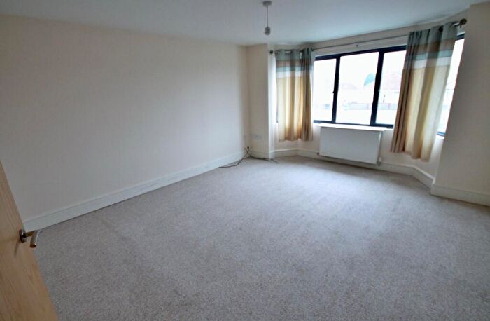 2 Bedroom Flat To Rent In Flat, Redfield House, Redfield Road, Bristol, BS34