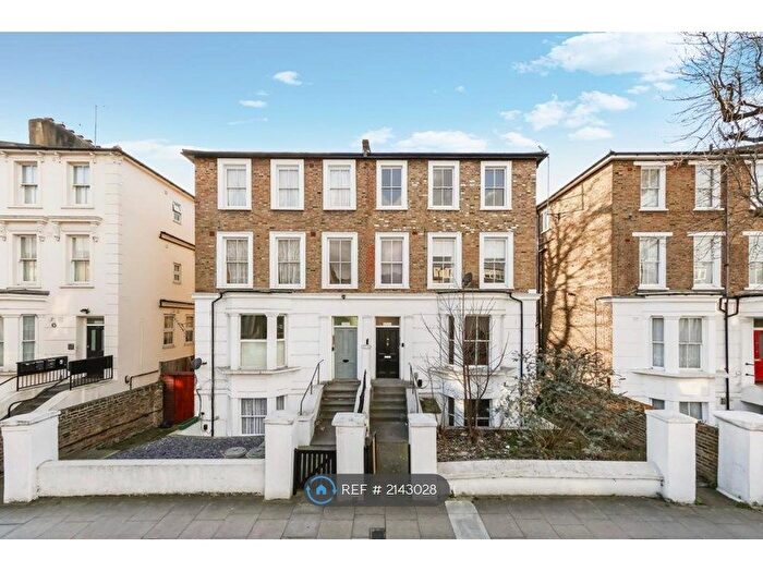 2 Bedroom Flat To Rent In Coningham Road, London, W12