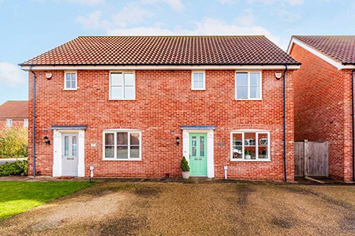 3 Bedroom Semi Detached House For Sale In Jeckells Road, Stalham, NR12