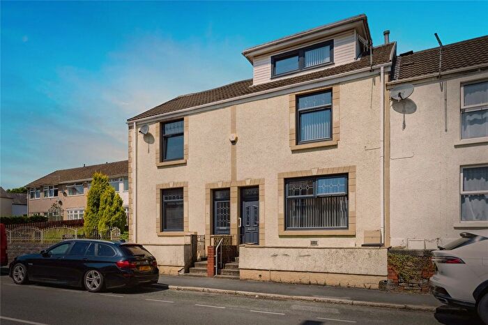 6 Bedroom End Of Terrace House For Sale In Neath Road, Plasmarl, Swansea, SA6