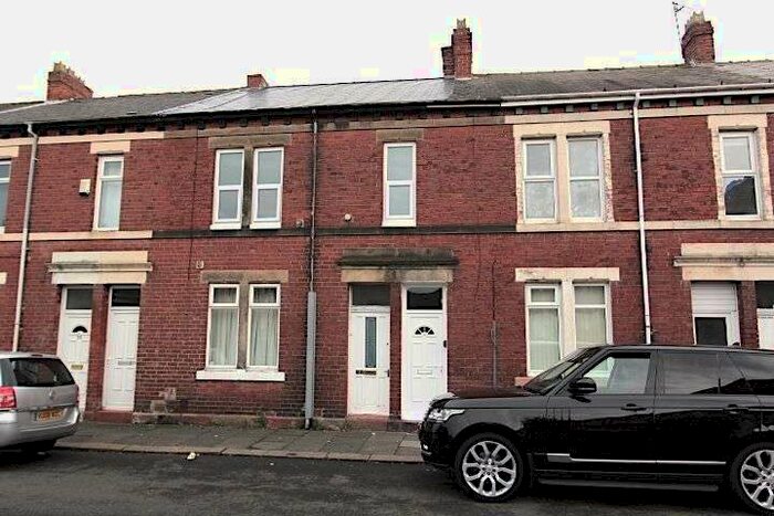 2 Bedroom Flat To Rent In Warwick Rd, Wallsend. NE28 6rt. **newly Refurbished **