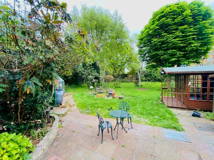 3 Bedroom End Of Terrace House To Rent In Lancaster Avenue, Barking, IG11