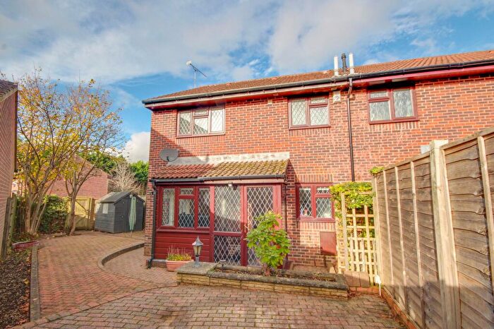 1 Bedroom End Of Terrace House To Rent In Windmill Platt, Handcross, RH17