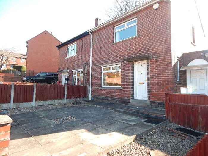 2 Bedroom Semi-Detached House To Rent In Redfearn Avenue, Heckmondwike, WF16