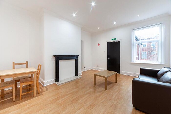 2 Bedroom Flat To Rent In Prospect Place, Fenham, Newcastle Upon Tyne, NE4