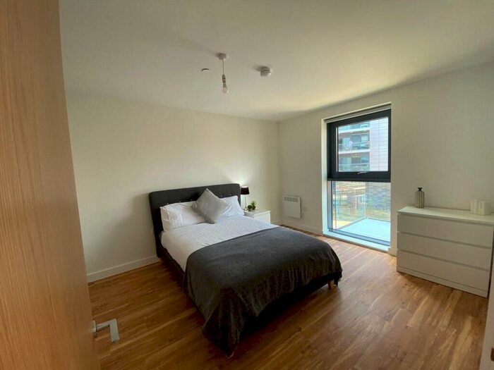 1 Bedroom Property To Rent In Manchester Waters, Pomona Strand, Old Trafford, M16
