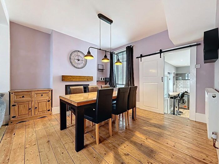 3 Bedroom Terraced House To Rent In Queen Street, Barry, CF62