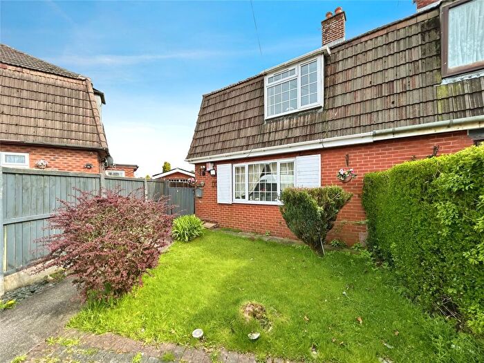 3 Bedroom Semi-Detached House For Sale In Salters Close, Werrington, Stoke-On-Trent, Staffordshire, ST9