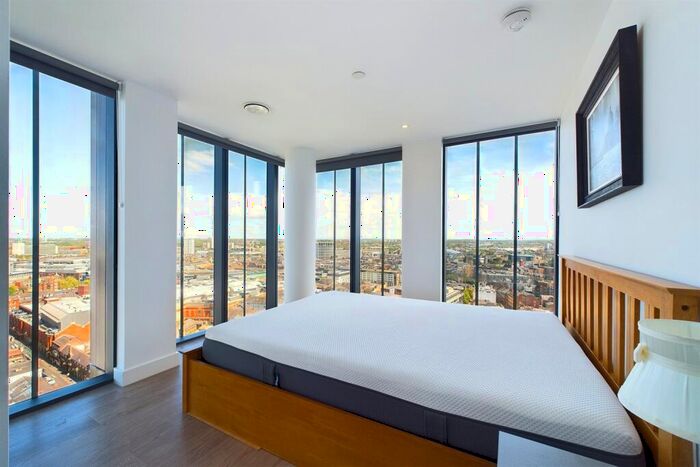 2 Bedroom Apartment To Rent In Hadrian's Tower, Rutherford Street, Newcastle Upon Tyne, NE4