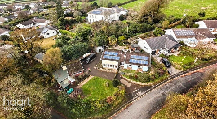 3 Bedroom Bungalow For Sale In St Marnarchs, Looe, PL13