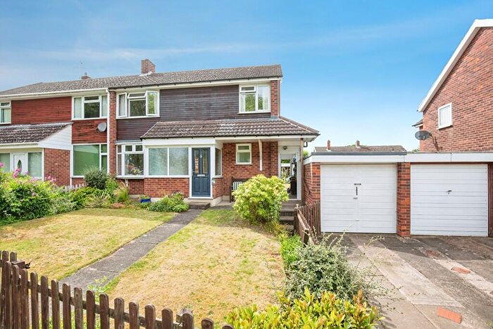 3 Bedroom Semi-Detached House For Sale In Friary Road, Atherstone, CV9