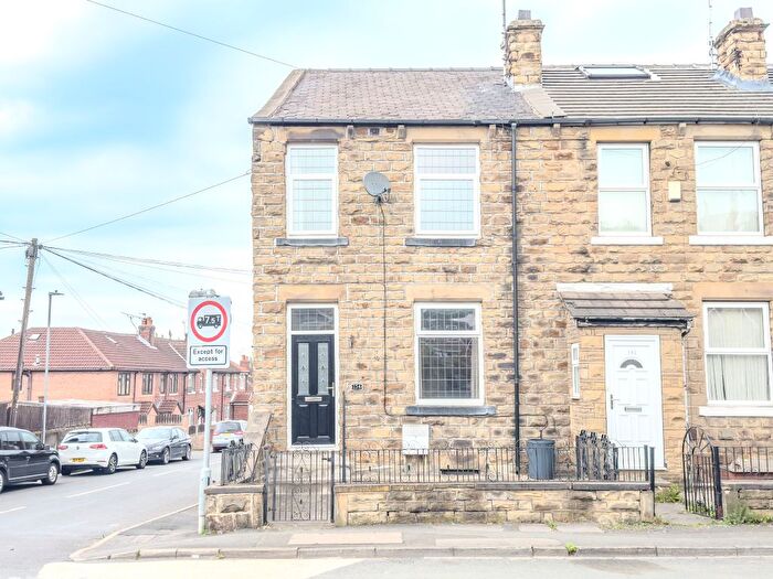 3 Bedroom End Of Terrace House To Rent In Lees Hall Road, Dewsbury, WF12
