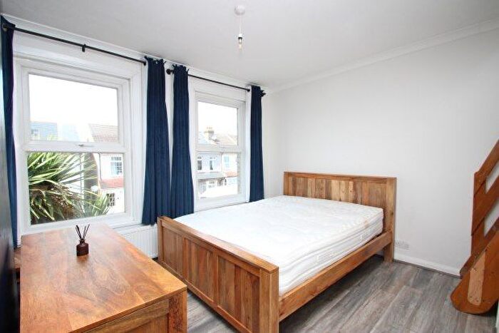 2 Bedroom Property To Rent In St. Peters Street, South Croydon, CR2