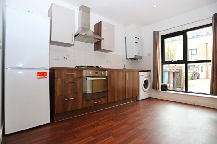 3 Bedroom House To Rent In Manchester Salford, M5