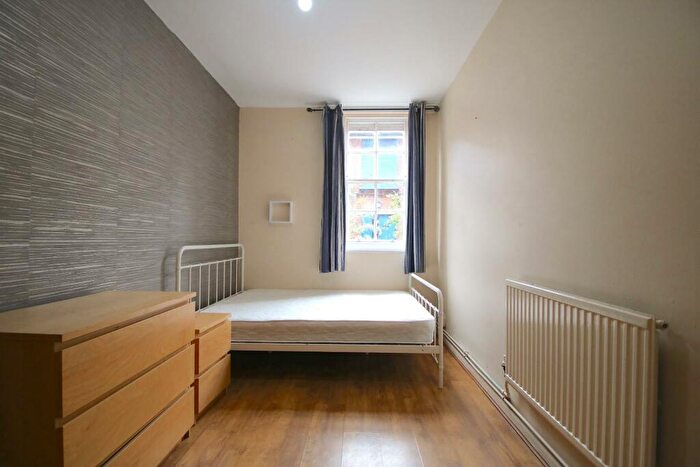 2 Bedroom Flat To Rent In Swanfield Street, London, E2