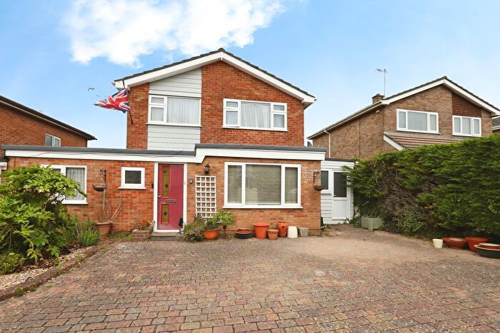 4 Bedroom Detached House For Sale In Beamish Road, Poole, Dorset, BH17