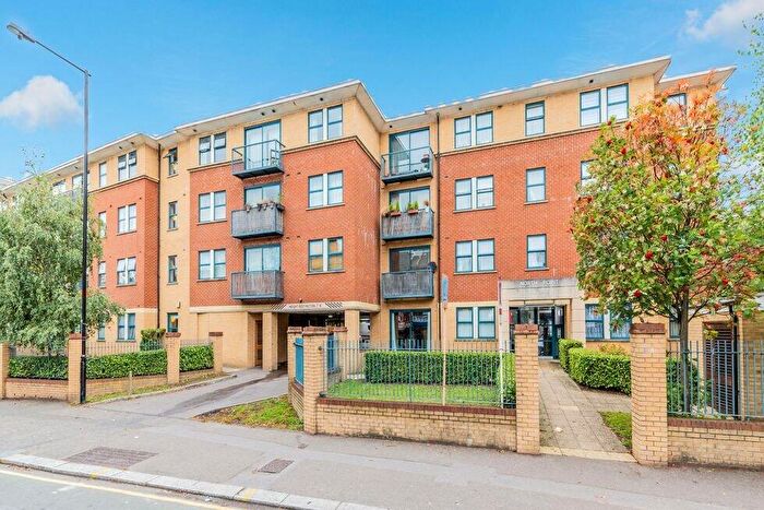 2 Bedroom Flat To Rent In Tottenham Lane, Crouch End, N8