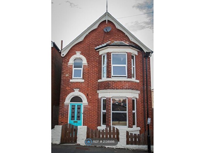 3 Bedroom Detached House To Rent In Moorgreen Road, Cowes, PO31