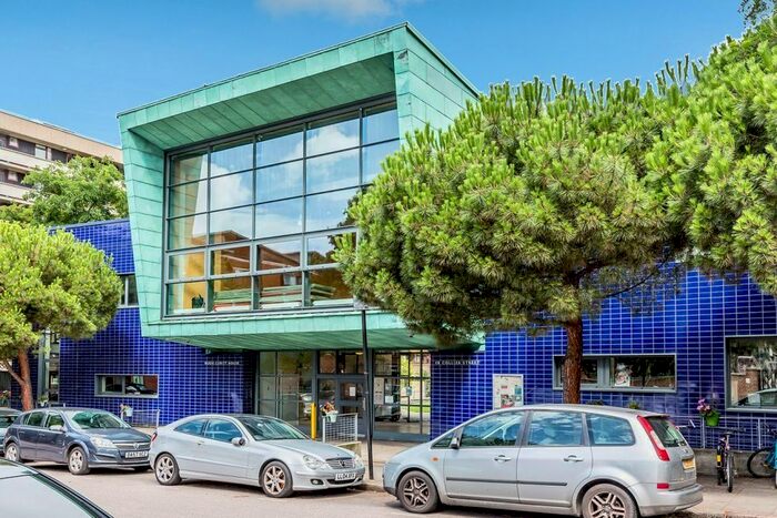 2 Bedroom Flat To Rent In Collier Street, London, N1