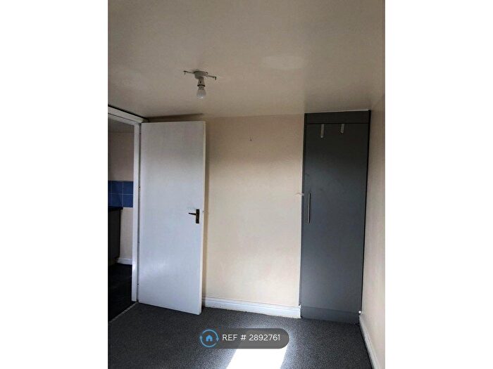 Studio To Rent In Stockport Road, Manchester, M19