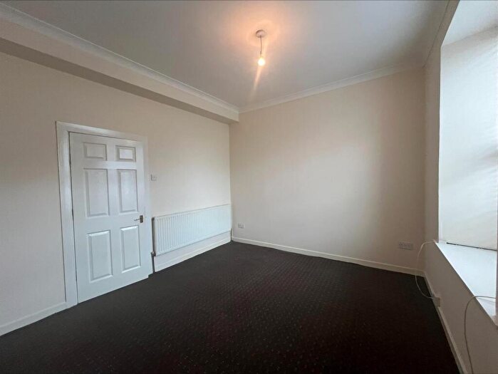 1 Bedroom Flat To Rent In Main Street, Newmilns, KA16