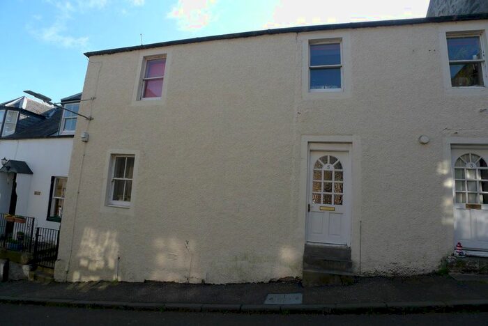2 Bedroom Flat To Rent In Cornhill Street, Newburgh, Fife, KY14