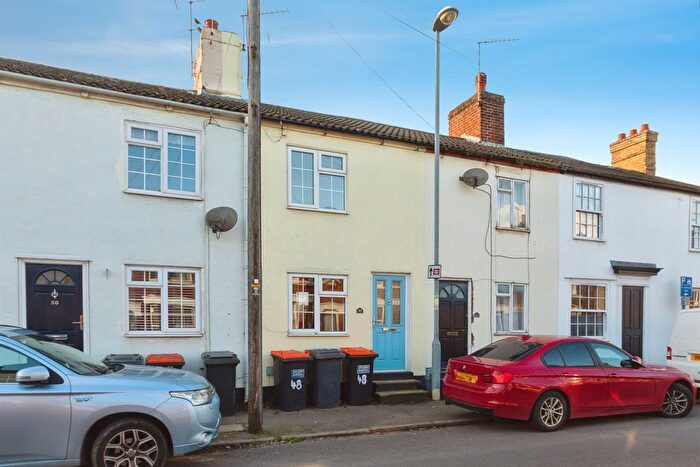 2 Bedroom Terraced House For Sale In Wing Road, Leighton Buzzard, LU7