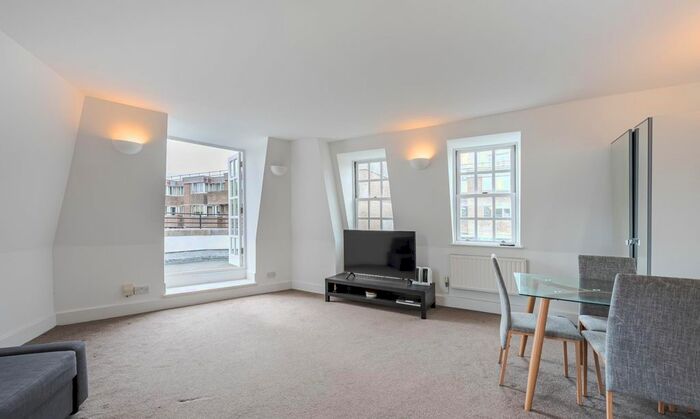 3 Bedroom Flat To Rent In Regency Street, London, SW1P