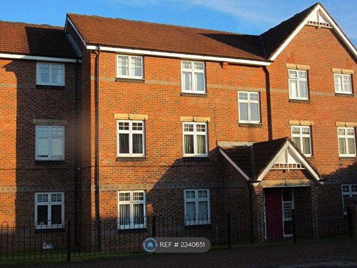 2 Bedroom Flat To Rent In Drumaldrace, Washington, NE37