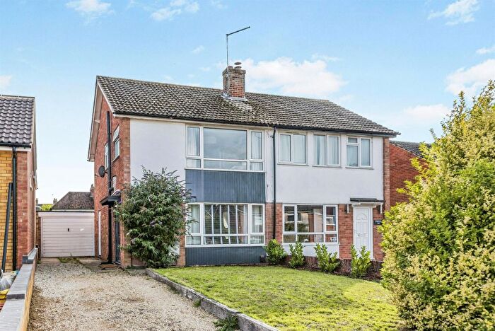 3 Bedroom Semi-Detached House For Sale In Rothwells Close, Cholsey, Wallingford, OX10