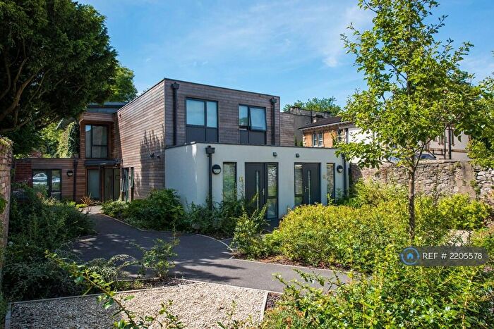 2 Bedroom Flat To Rent In Prince Rupert House, Bristol, BS8