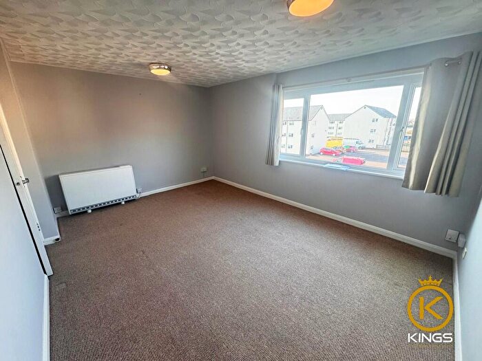 3 Bedroom Maisonette To Rent In Lumsden Road, PO4