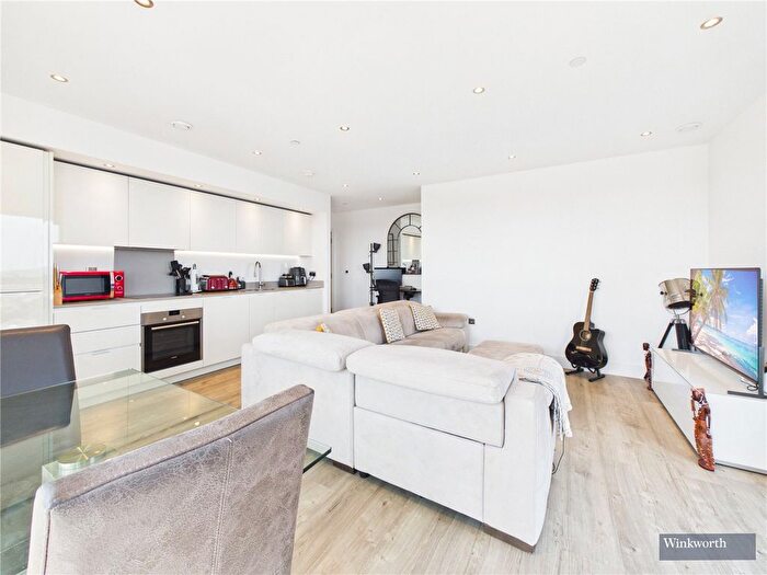 2 Bedroom Flat For Sale In Lyon Road, Harrow, HA1