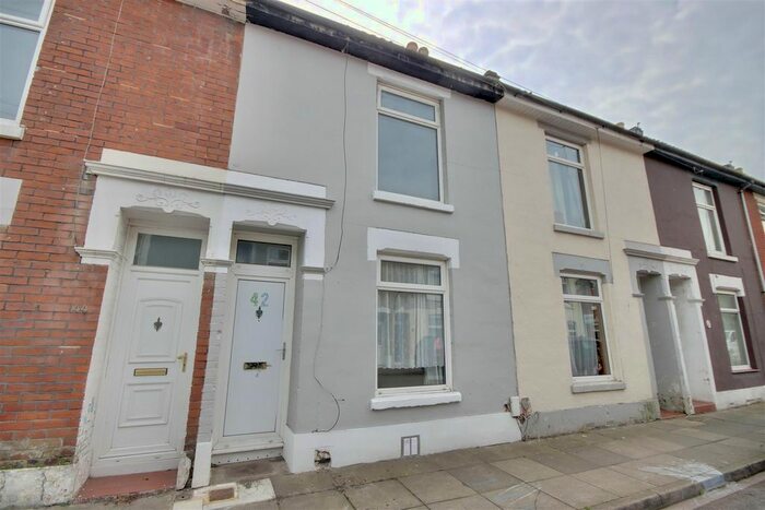 2 Bedroom Terraced House To Rent In Lincoln Road, Portsmouth, PO1
