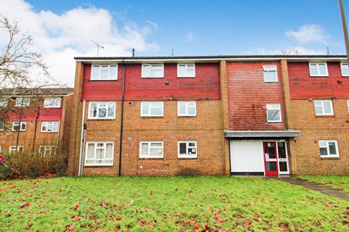 2 Bedroom Flat For Sale In Byrd Road, Crawley, West Sussex., RH11