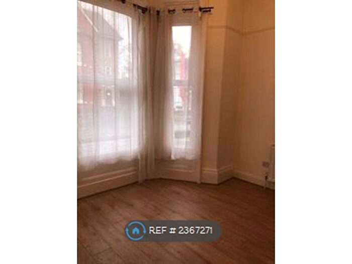 2 Bedroom Flat To Rent In Croxteth Grove, Liverpool, L8