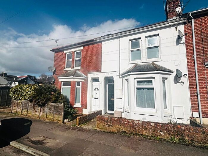 1 Bedroom Flat To Rent In Hamilton Road, Bishopstoke, Eastleigh, SO50