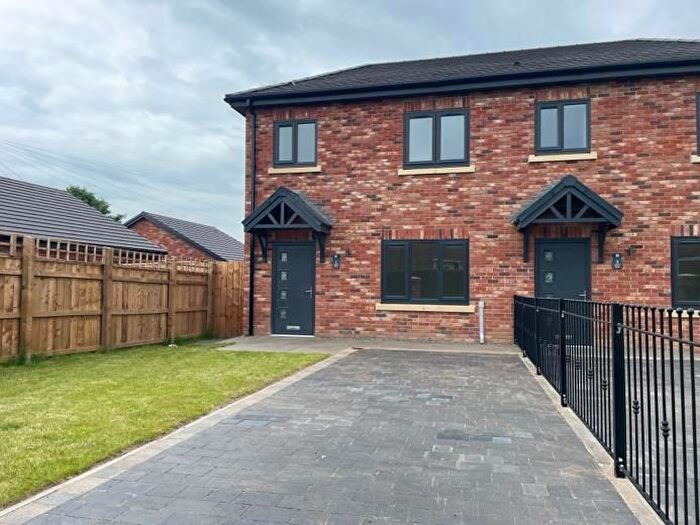 3 Bedroom Semi Detached House To Rent In Loxley Road, Middlesbrough, TS3