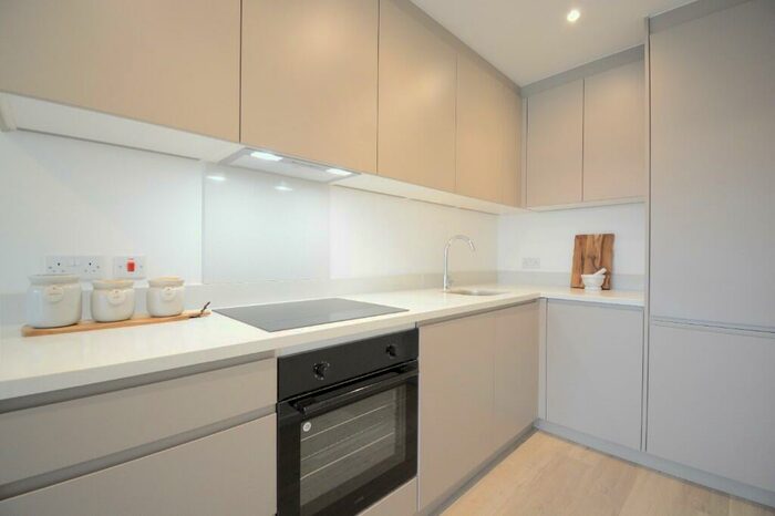 Studio To Rent In Elder Gate, Milton Keynes, Buckinghamshire, MK9