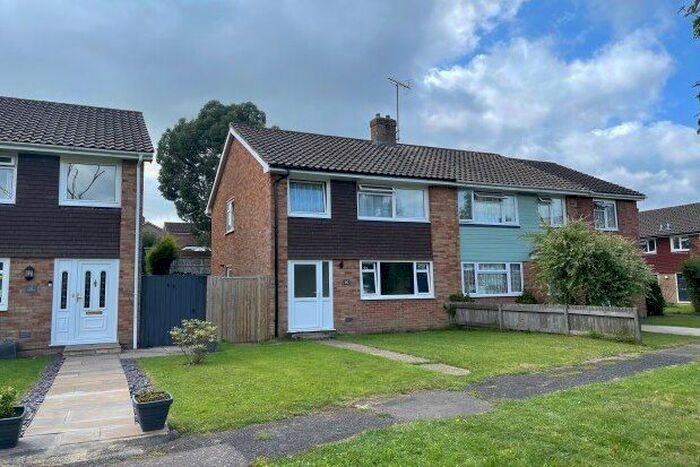 3 Bedroom Semi-Detached House To Rent In Nevill Road, Uckfield, TN22