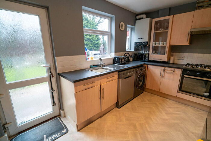 3 Bedroom Terraced House For Sale In Gracemere Crescent, Birmingham, B28
