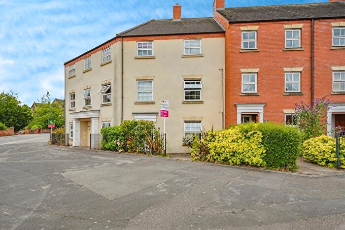 2 Bedroom Flat For Sale In Church Street, Uttoxeter, ST14