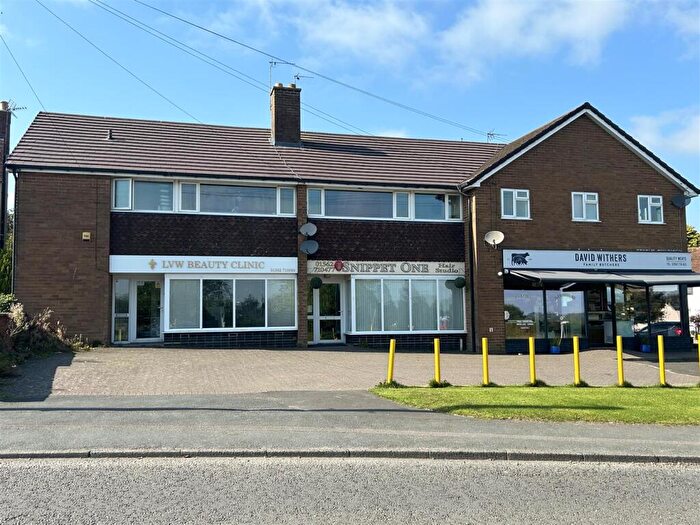 2 Bedroom Apartment To Rent In Bromsgrove Road, Romsley, Halesowen, B62