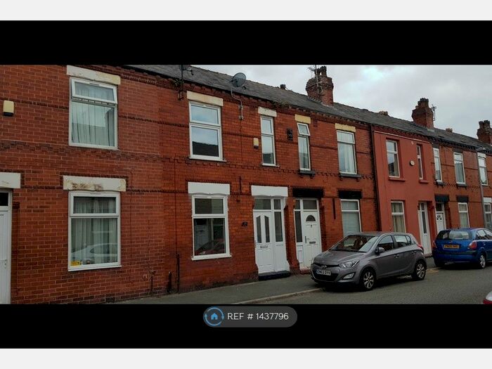 3 Bedroom Terraced House To Rent In Station Road, Eccles, Manchester, M30