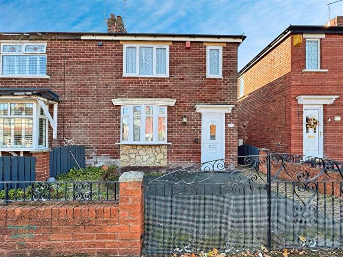 2 Bedroom Semi-Detached House For Sale In Anston Avenue, Worksop, S81